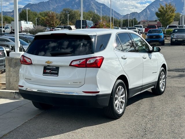 2020 Chevrolet Equinox LT photo 2
