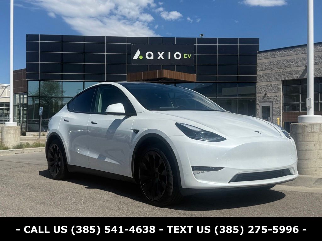 2024 Tesla Model Y Long Range Dual Motor All-Wheel Drive's photo