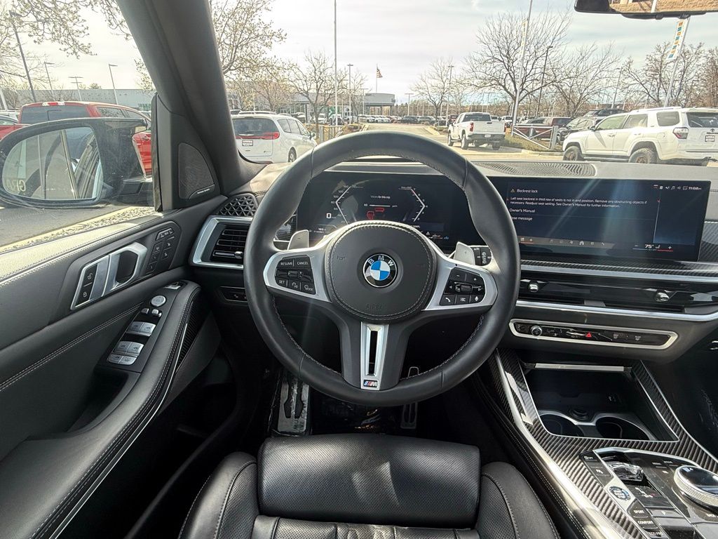 2025 BMW X7 M60i - Photo 23