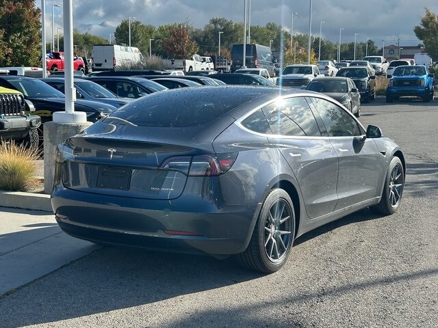 2019 Tesla Model 3 Performance photo 2