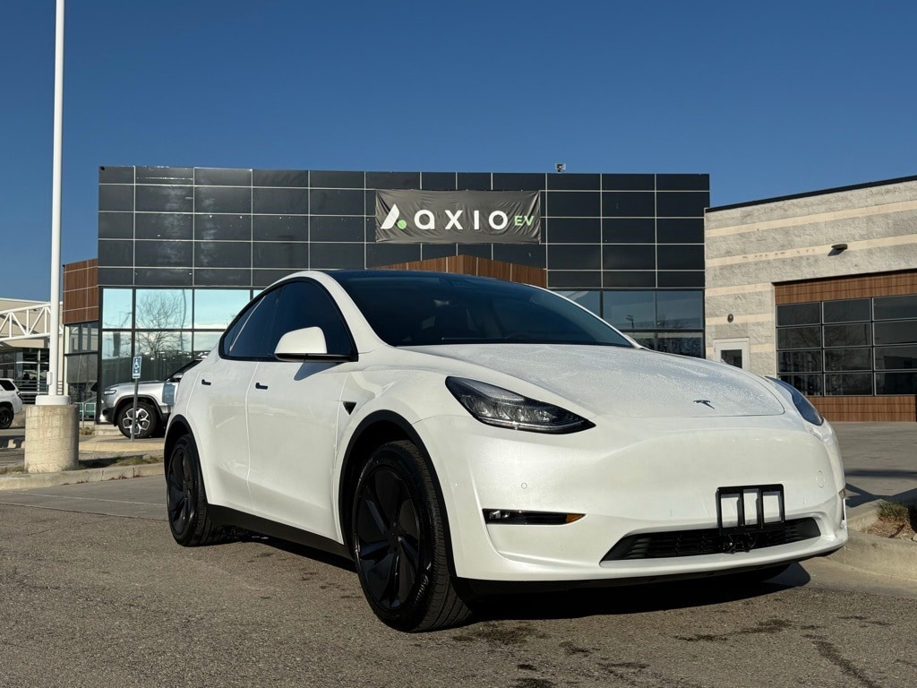 2021 Tesla Model Y Long Range's photo