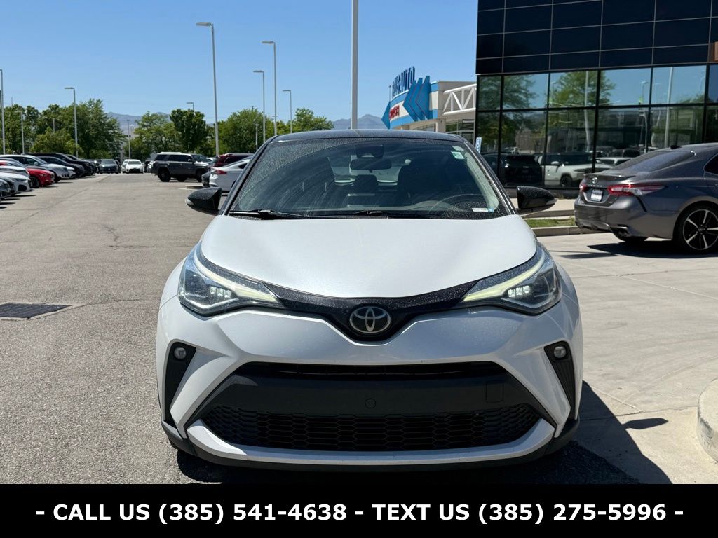 2022 Toyota C-HR Limited's photo
