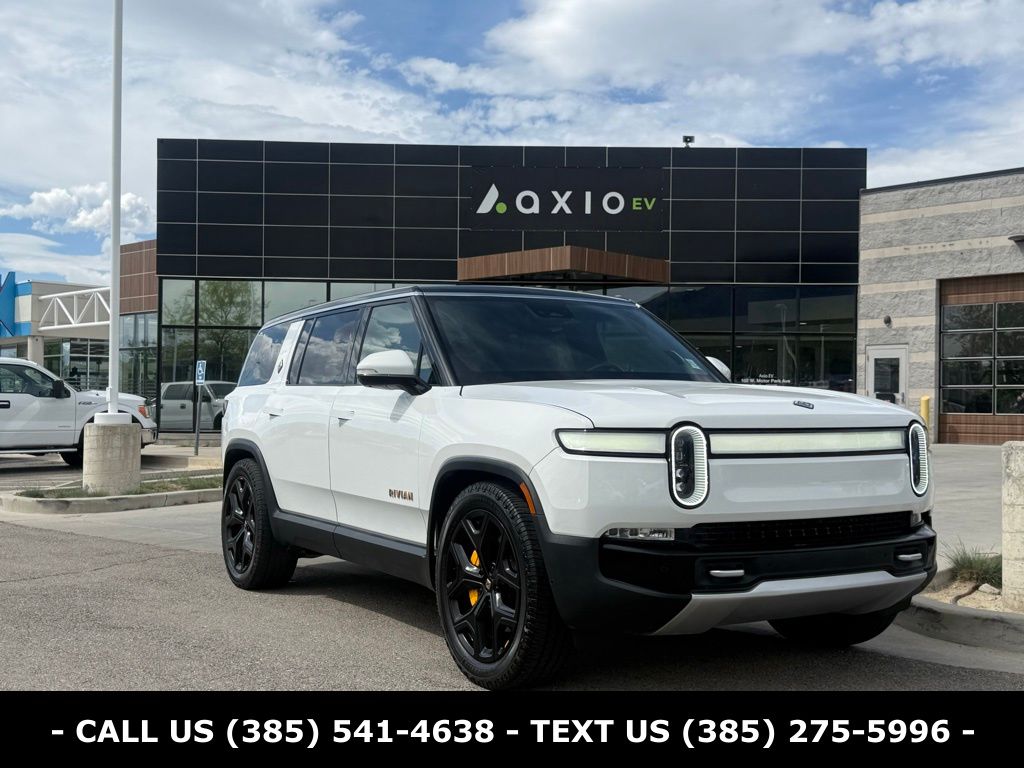 2022 Rivian R1S Launch Edition