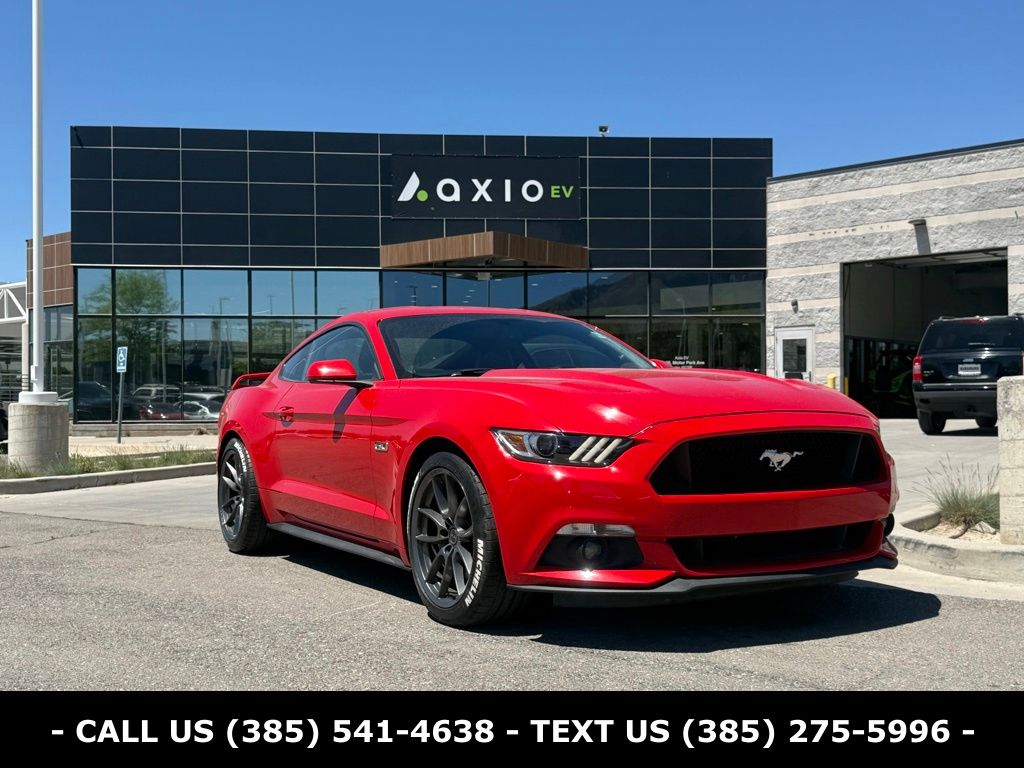 2017 Ford Mustang GT Coupe's photo