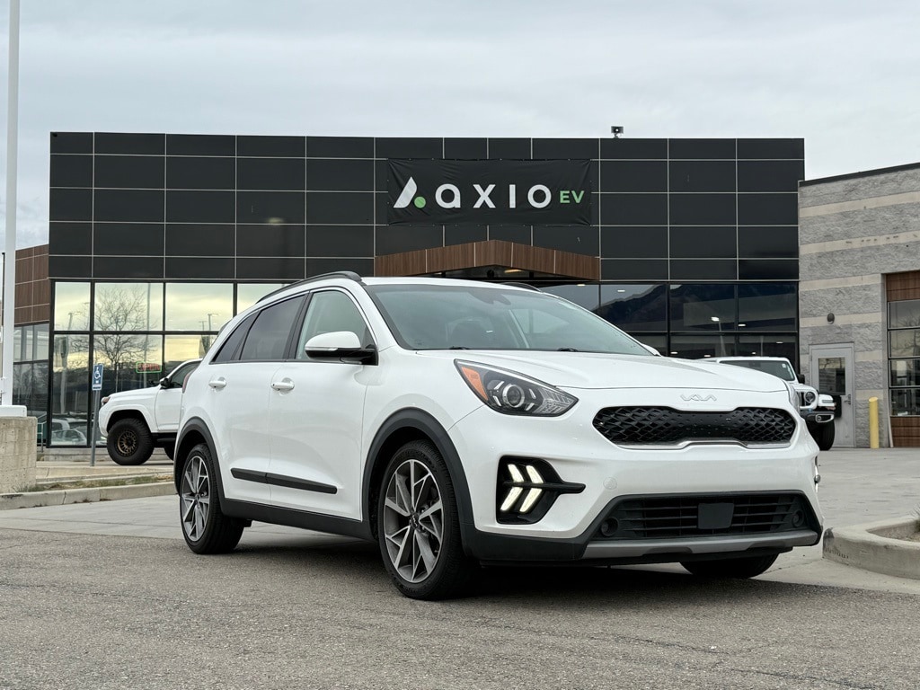 2022 Kia Niro Touring SE's photo