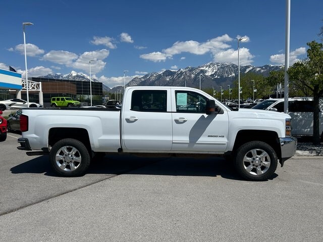 2015 Chevrolet Silverado 3500HD LT photo 2