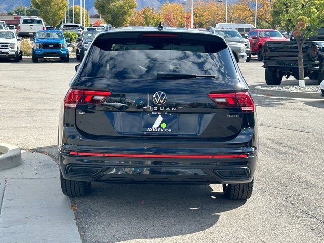 2022 Volkswagen Tiguan SE R-Line Black photo 4