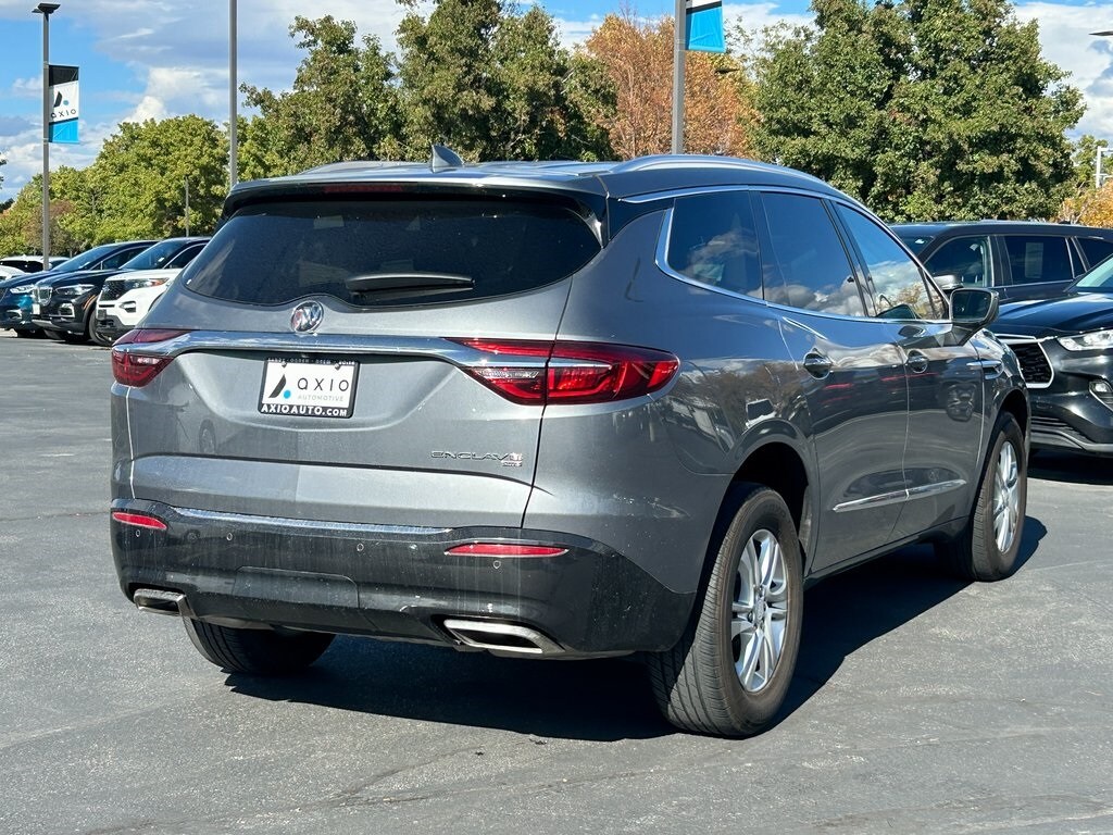 2019 Buick Enclave Essence photo 2