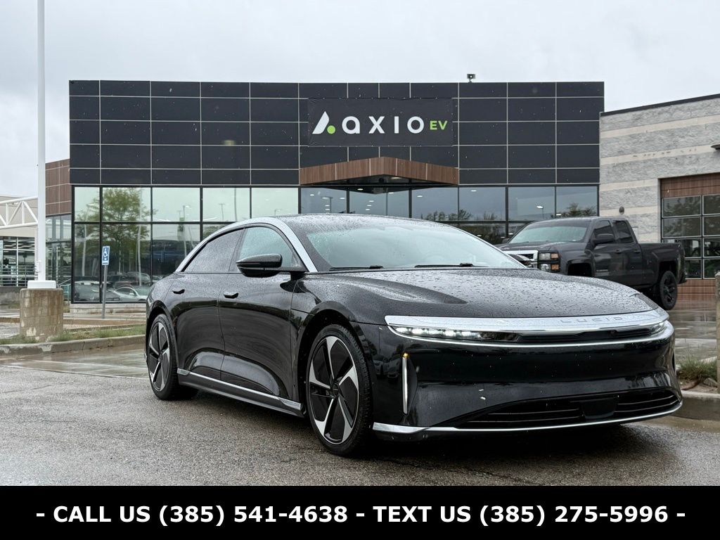 2024 Lucid Air Touring's photo
