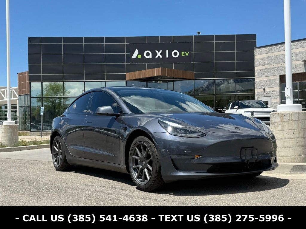 2022 Tesla Model 3 Long Range Dual Motor All-Wheel Drive's photo