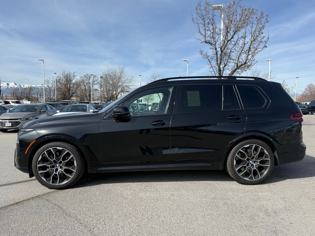 2025 BMW X7 M60i - Photo 4