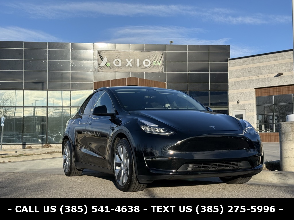 2023 Tesla Model Y Long Range's photo