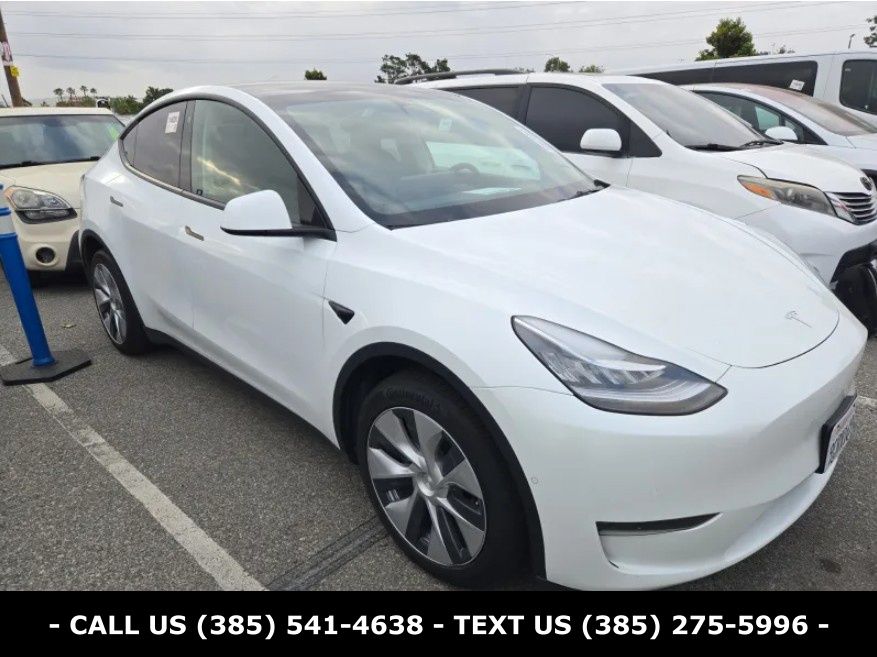 2022 Tesla Model Y Long Range Dual Motor All-Wheel Drive's photo
