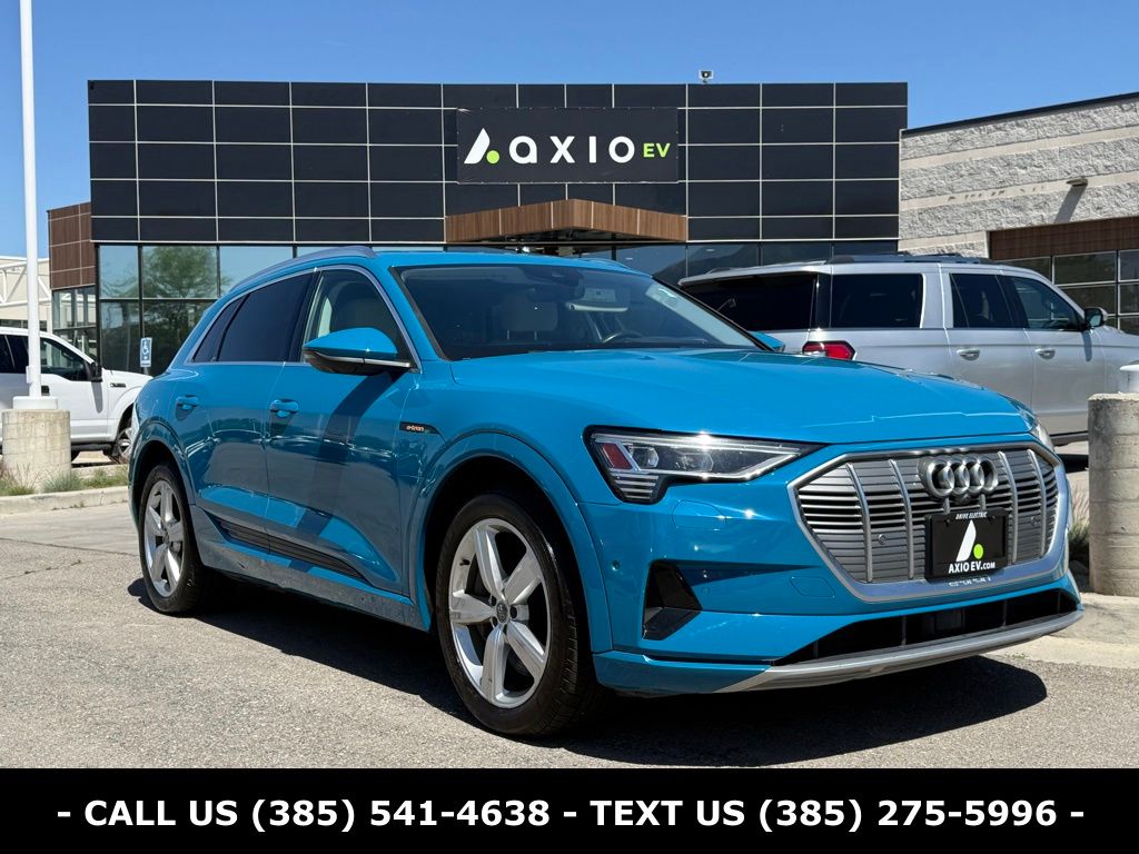 2019 Audi e-tron Prestige's photo