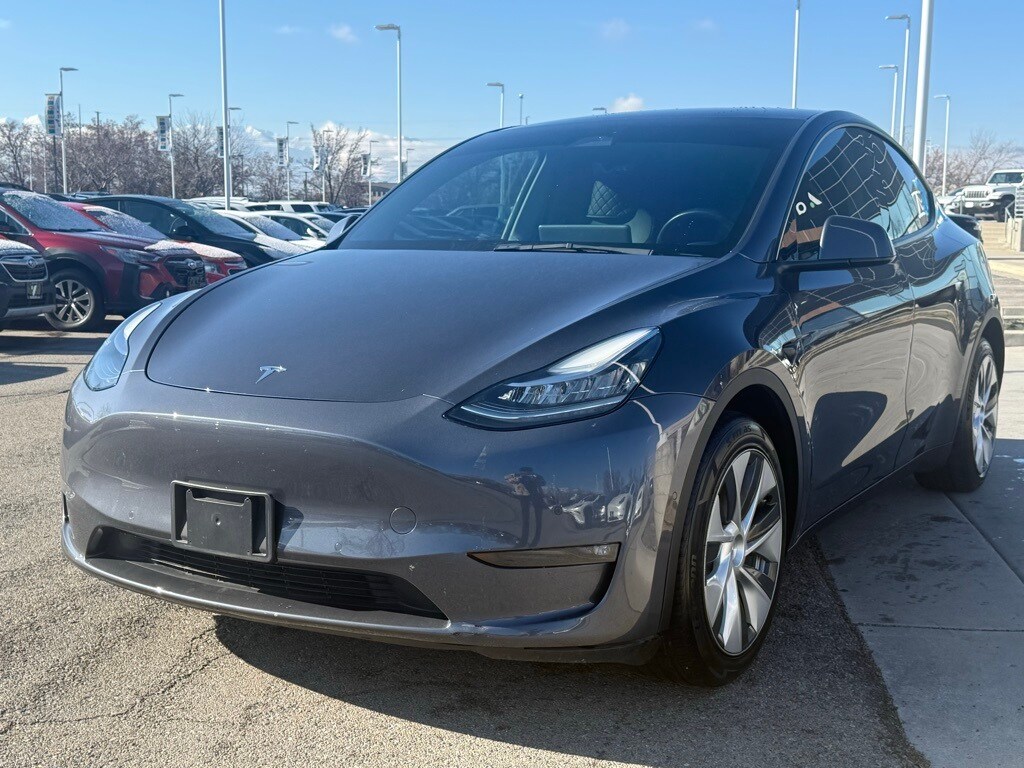 2022 Tesla Model Y Long Range photo 3