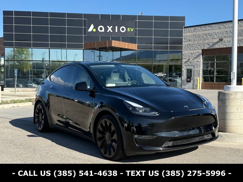 2022 Tesla Model Y Performance Dual Motor All-Wheel Drive's photo