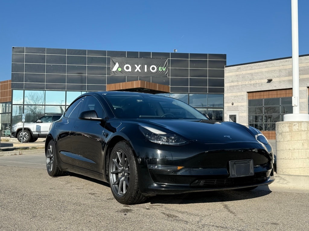 2021 Tesla Model 3 Base's photo