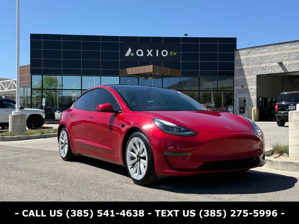 2021 Tesla Model 3 Standard Range Plus's photo