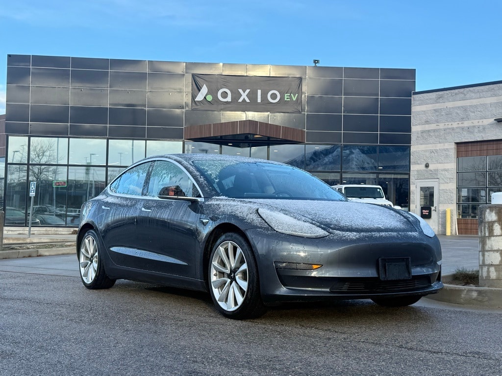 2019 Tesla Model 3 Long Range's photo