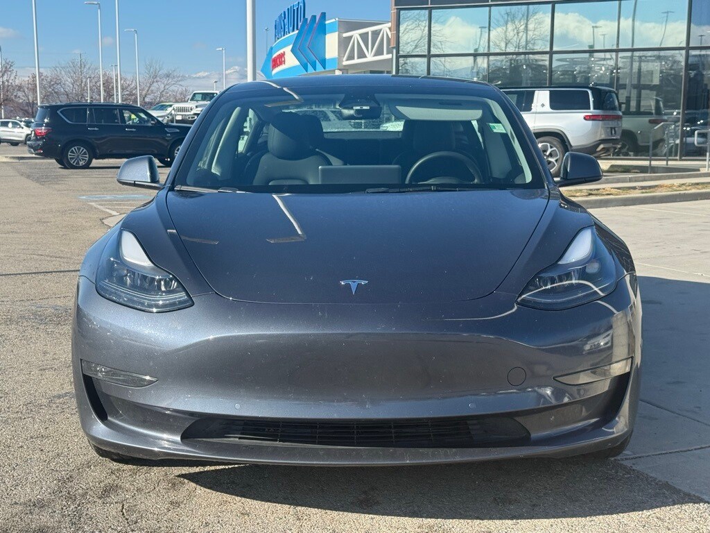 2022 Tesla Model 3 Long Range photo 2