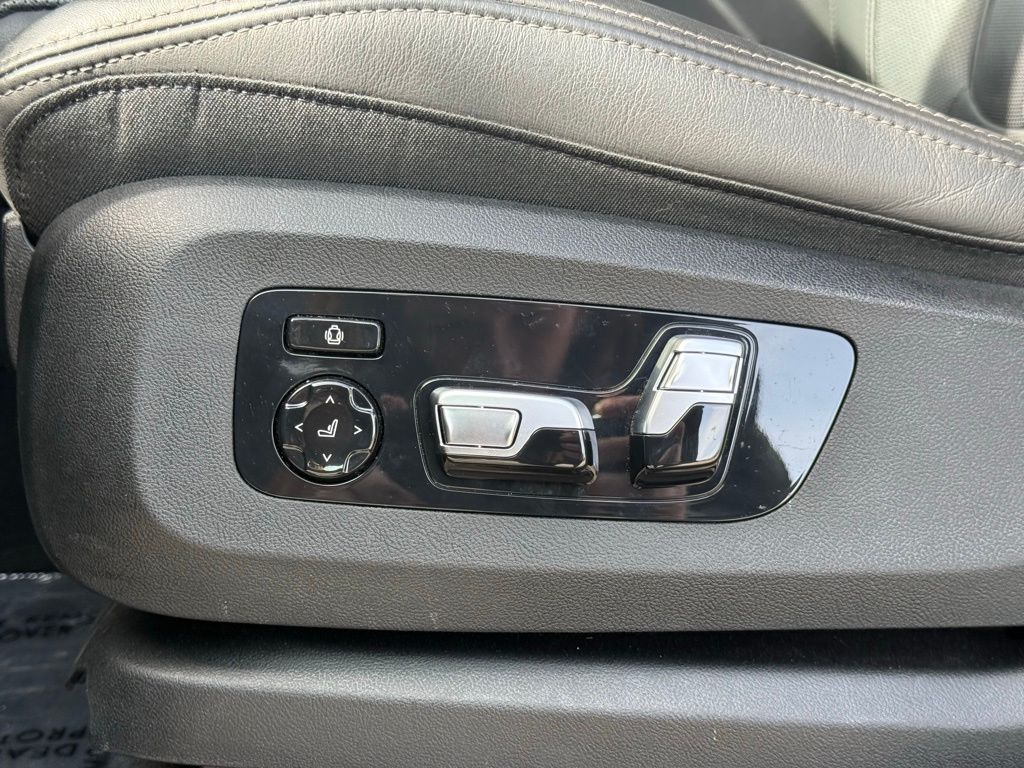 2025 BMW X7 M60i - Photo 12