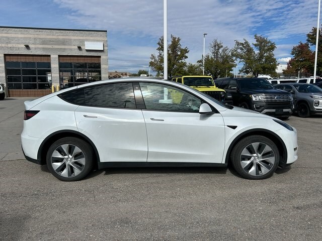 2023 Tesla Model Y Long Range photo 2