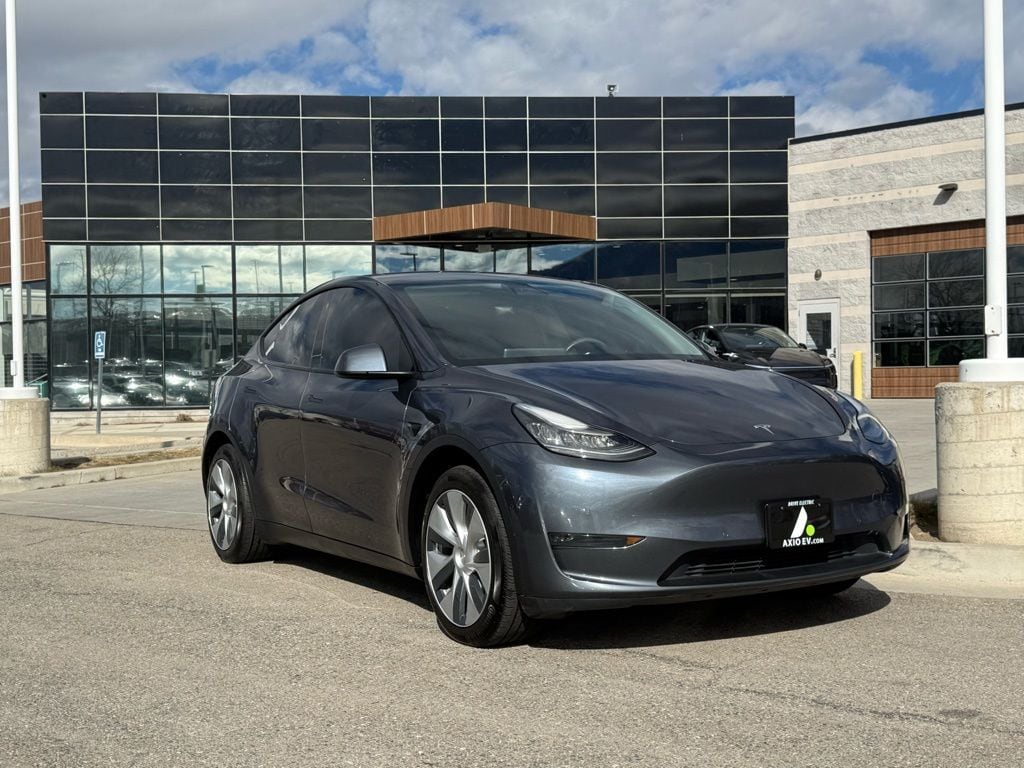 2021 Tesla Model Y Long Range Dual Motor All-Wheel Drive's photo