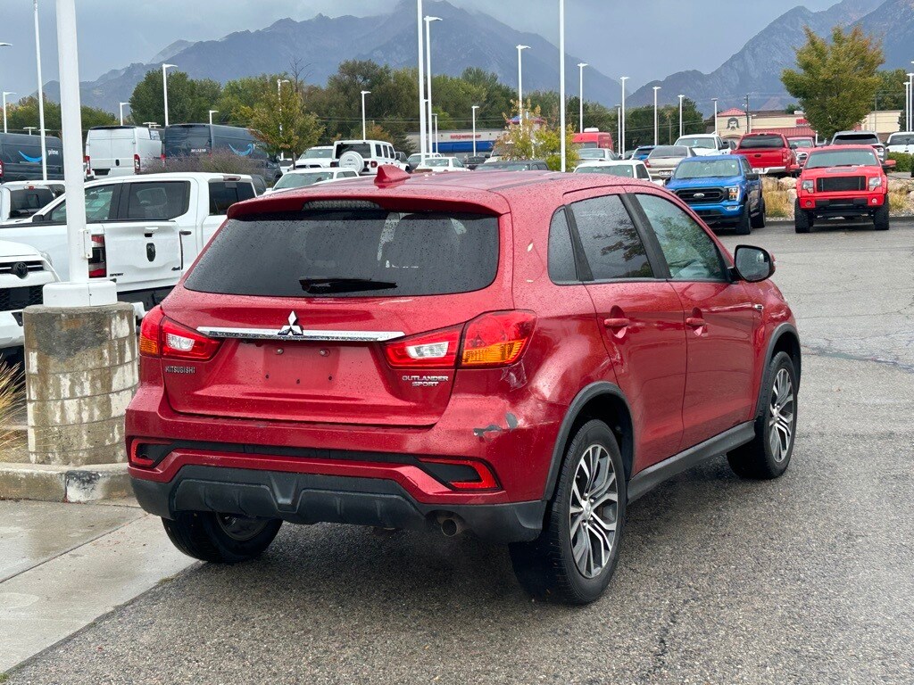 2018 Mitsubishi Outlander Sport ES photo 2