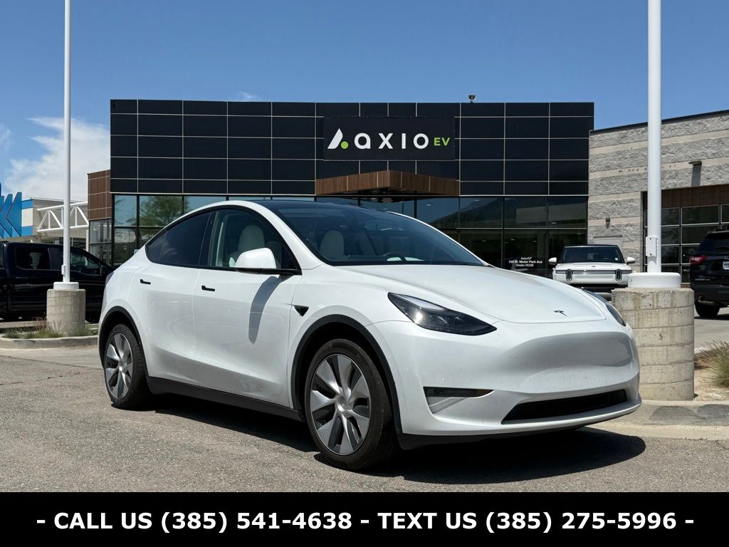 2023 Tesla Model Y Long Range Dual Motor All-Wheel Drive's photo