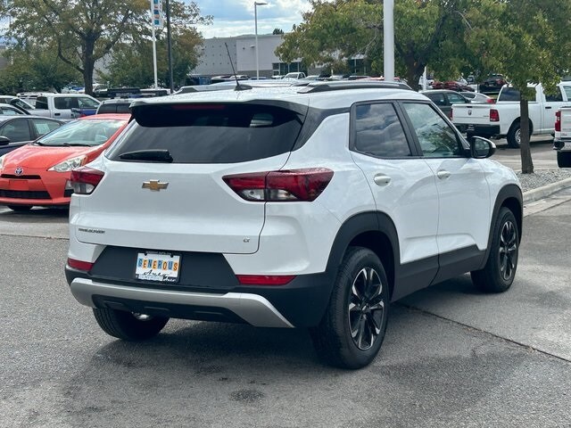 2023 Chevrolet Trailblazer LT photo 3