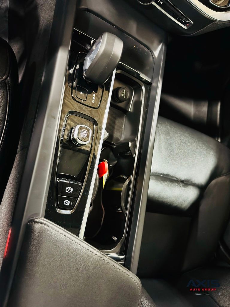 2025 Volvo S60 29