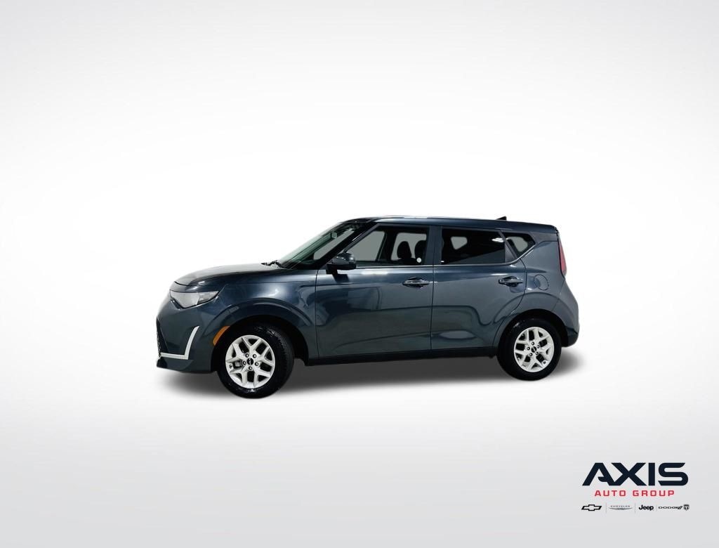 Used 2025 Kia Soul LX Hatchback