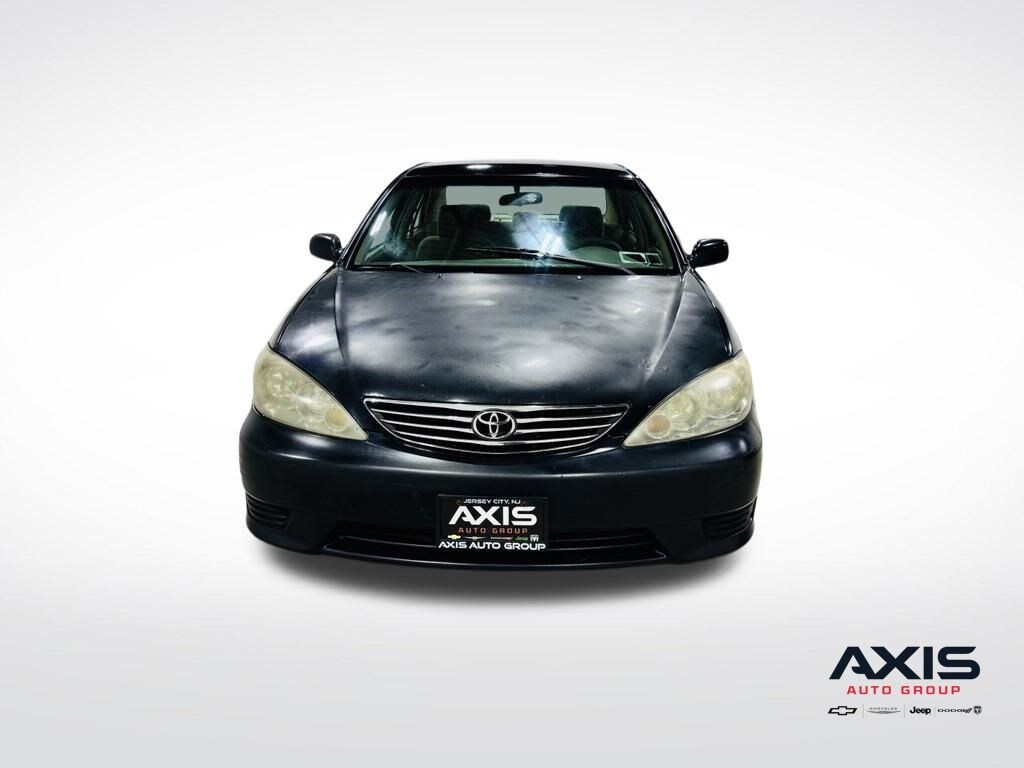 Used 2005 Toyota Camry LE Sedan