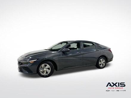 2024 Hyundai Elantra SE Sedan