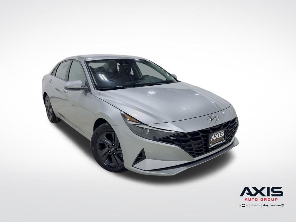 Used 2023 Hyundai Elantra SEL Sedan