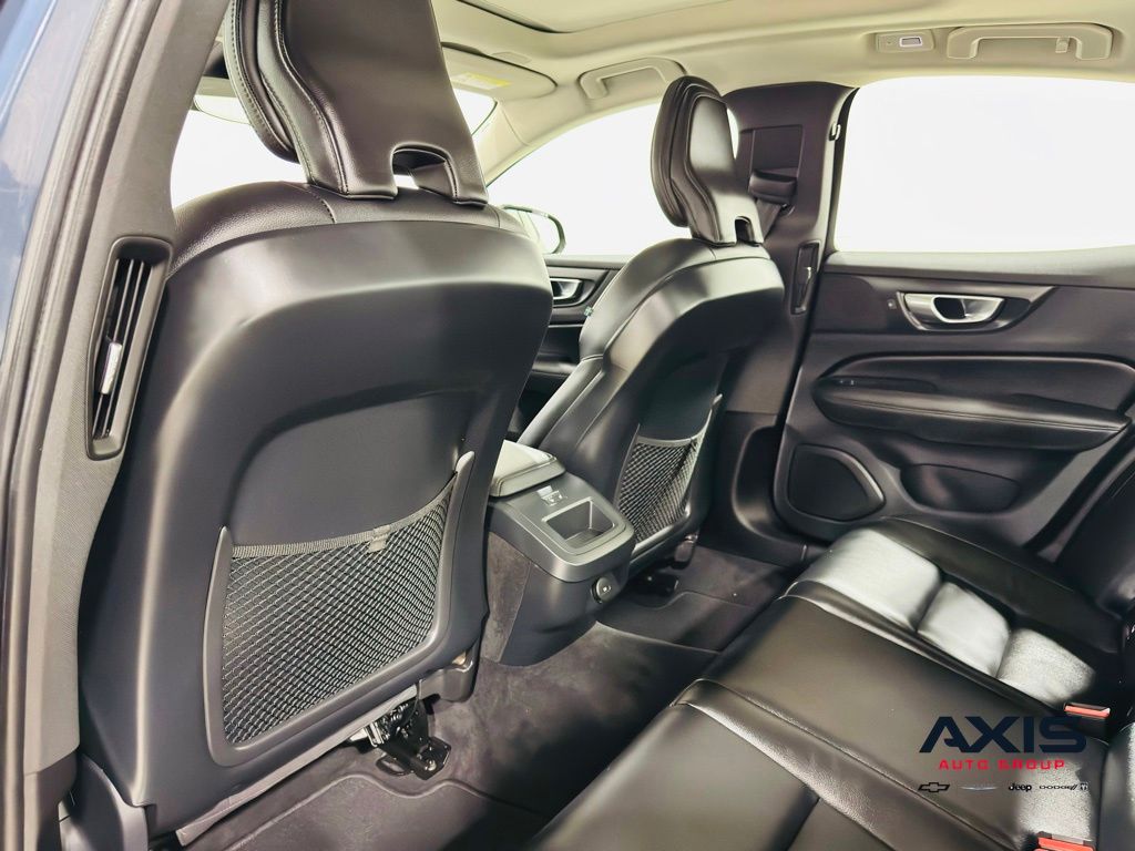 2025 Volvo S60 22