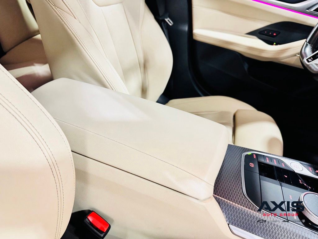 2025 BMW 4 Series 32