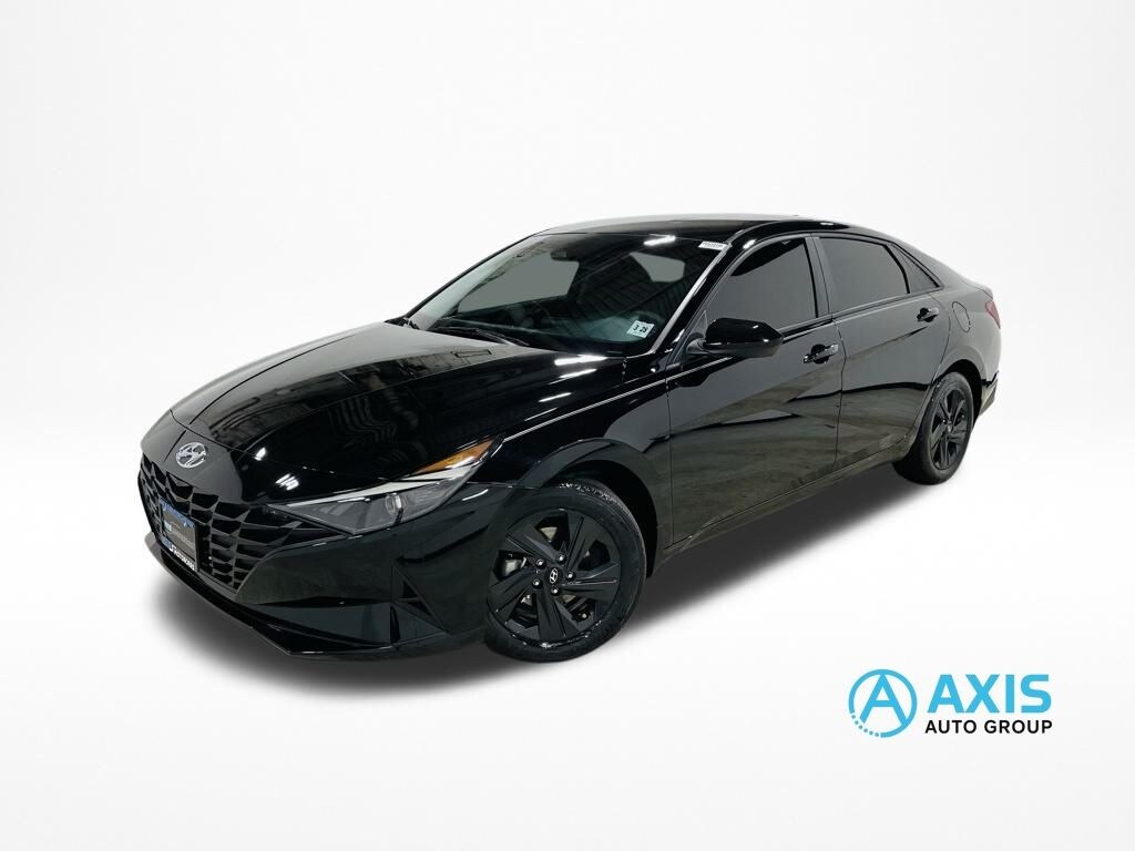 Used 2023 Hyundai Elantra SEL Sedan