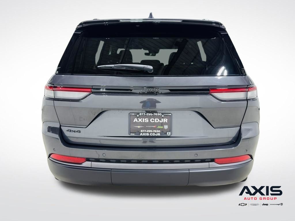 2026 Jeep Grand Cherokee Laredo - Photo 6