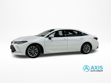2022 Toyota Avalon XLE Sedan