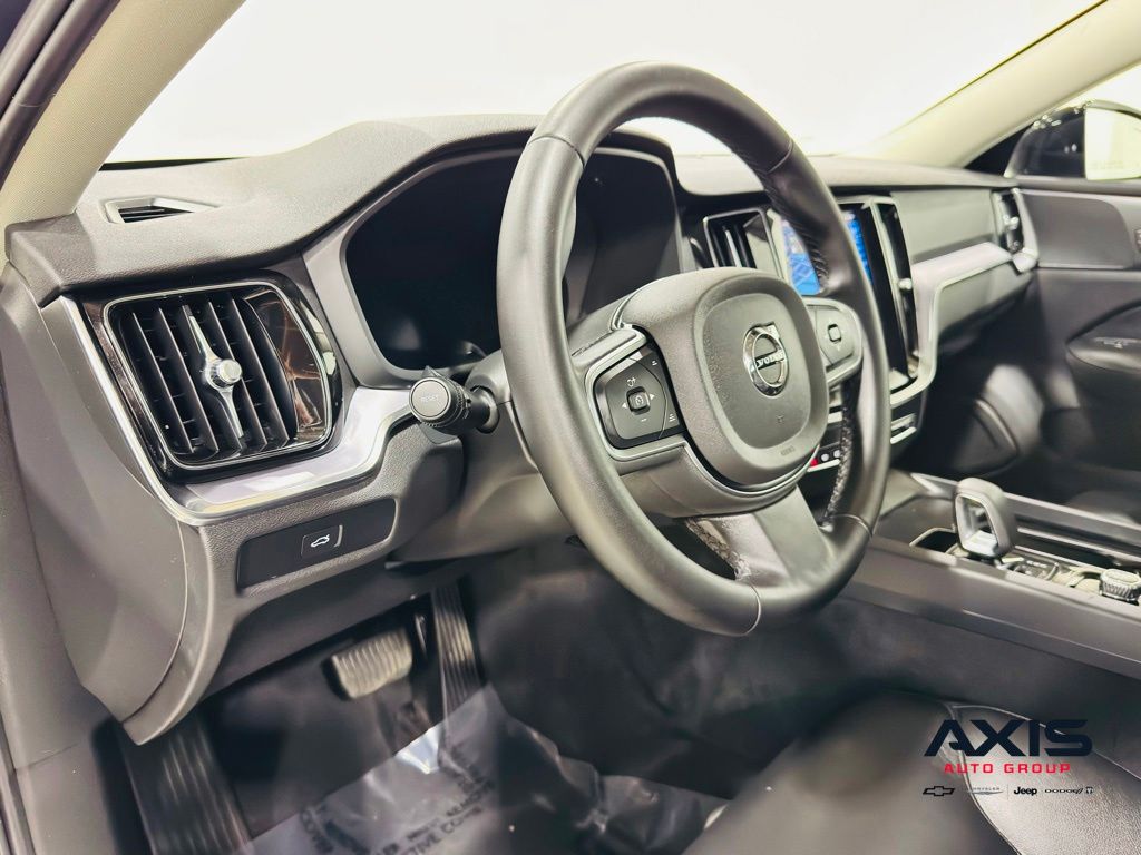 2025 Volvo S60 19
