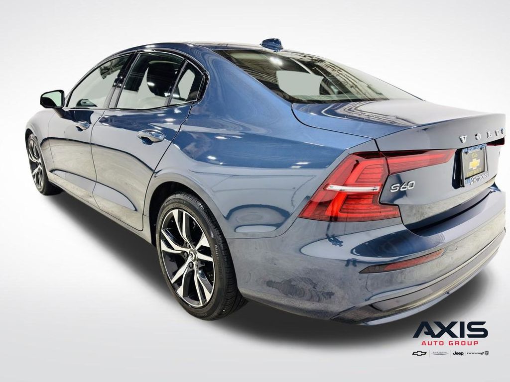 2025 Volvo S60 12