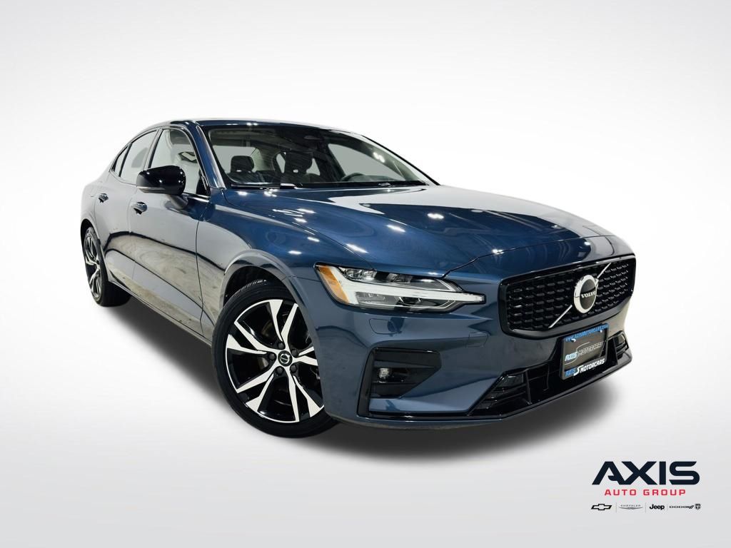 2025 Volvo S60 8