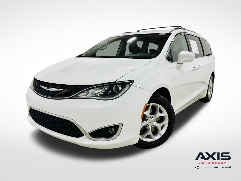 Used 2017 Chrysler Pacifica Touring L Plus Minivan/Van