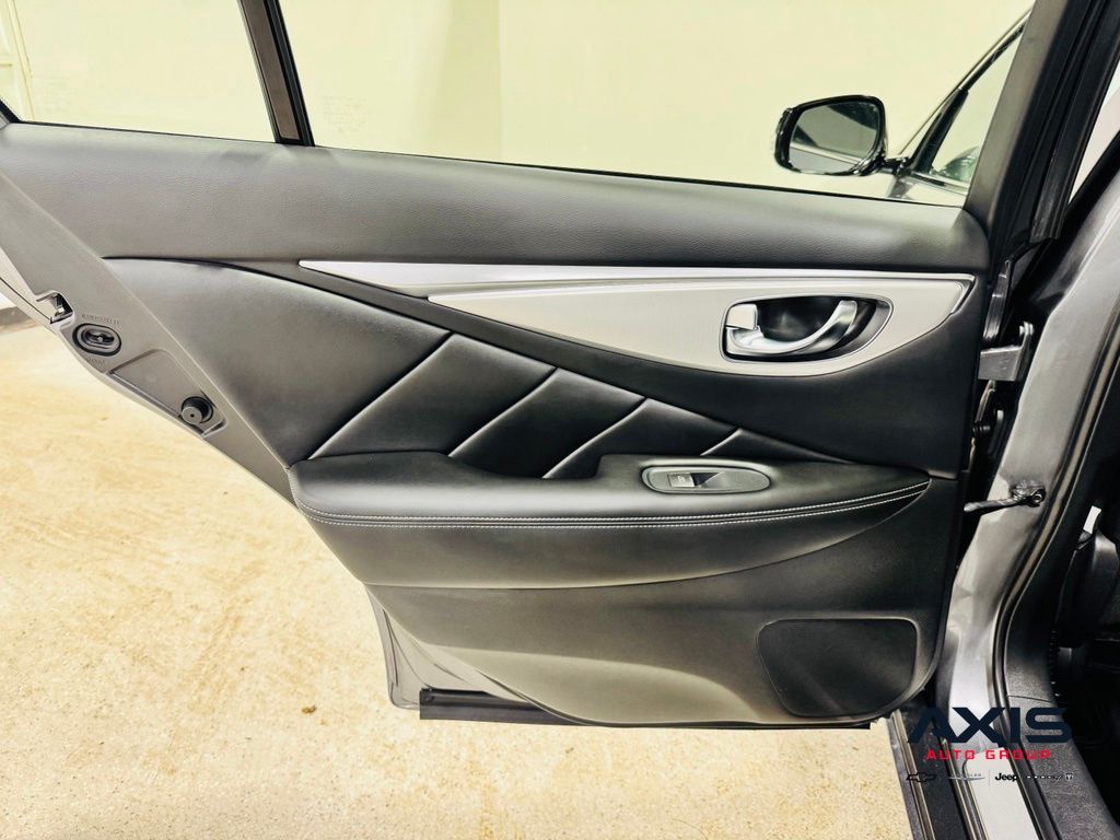2024 INFINITI Q50 25