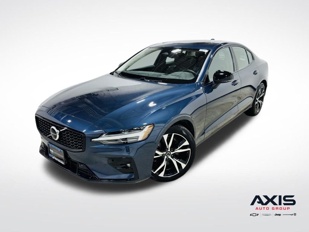 2025 Volvo S60 18