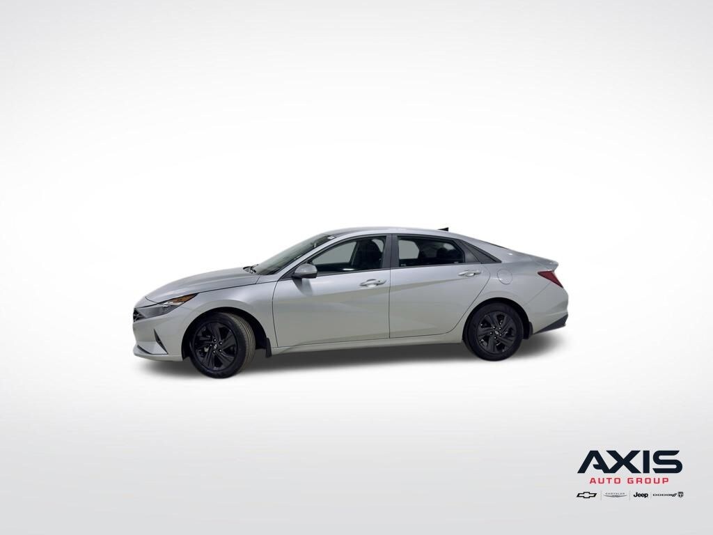 Used 2023 Hyundai Elantra SEL Sedan