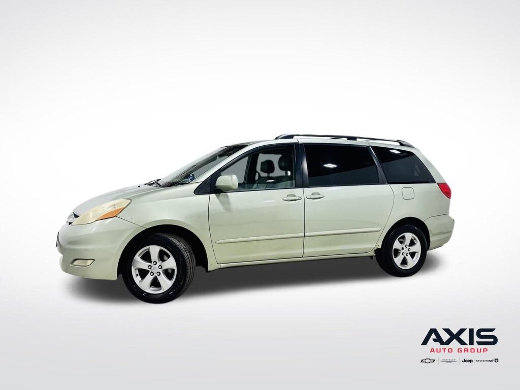 Used 2006 Toyota Sienna XLE Minivan/Van