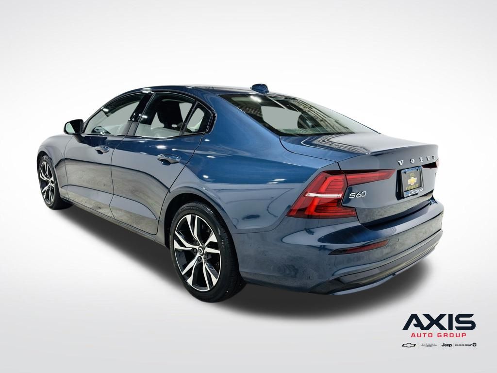 2025 Volvo S60 10