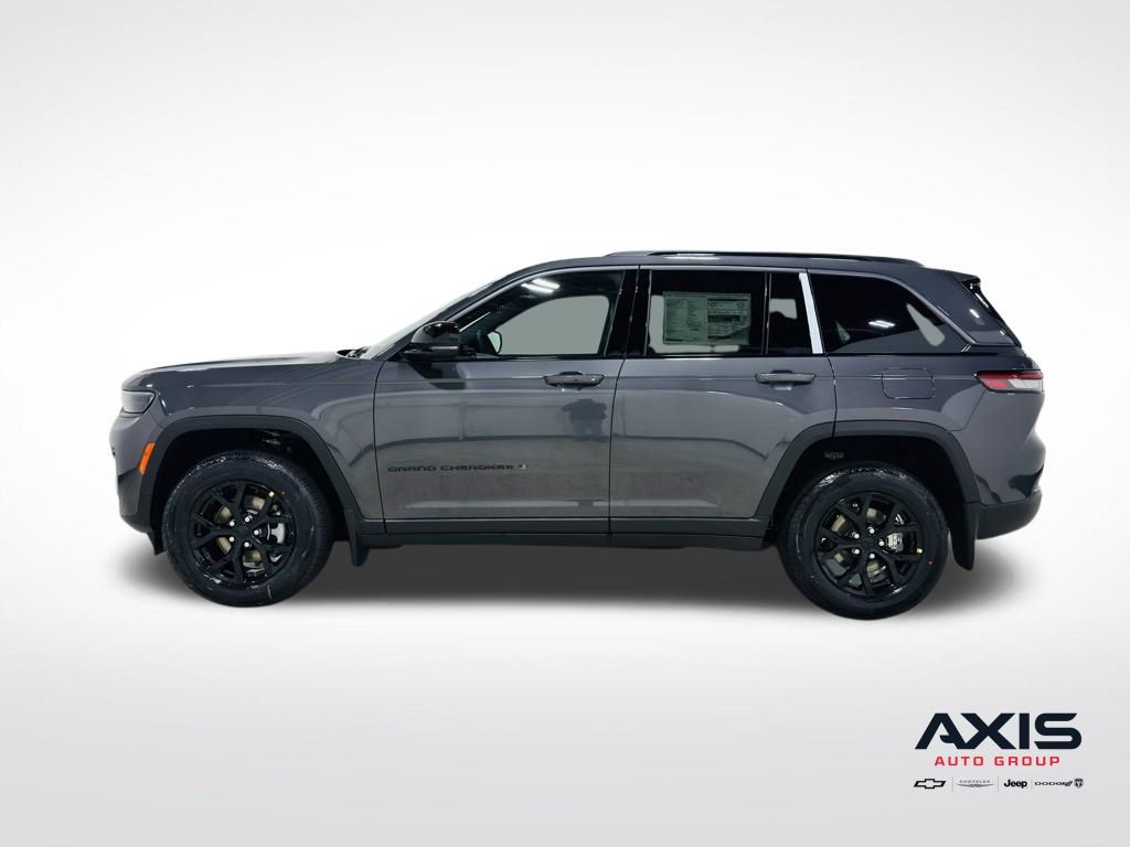 2026 Jeep Grand Cherokee Laredo - Photo 4